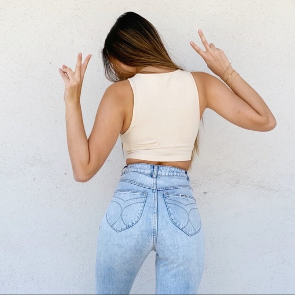 Rolla’s Elle High-waisted Jeans